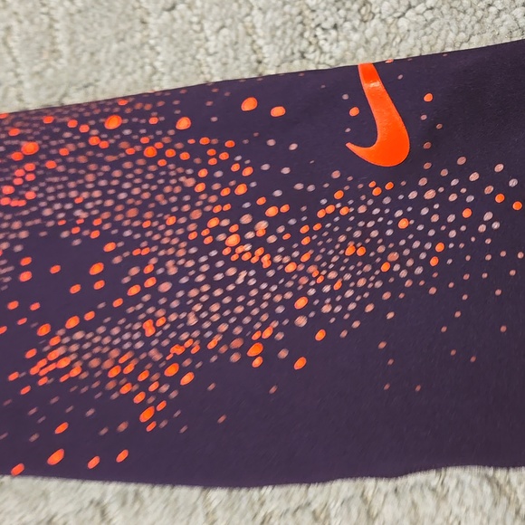 Nike Paint Splattered Purple Leggings - Picture 2 of 7